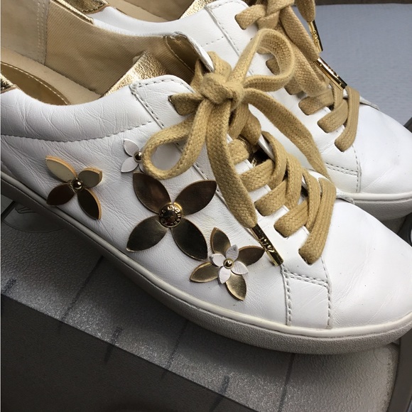 Michael Kors leather sneakers - Picture 8 of 11